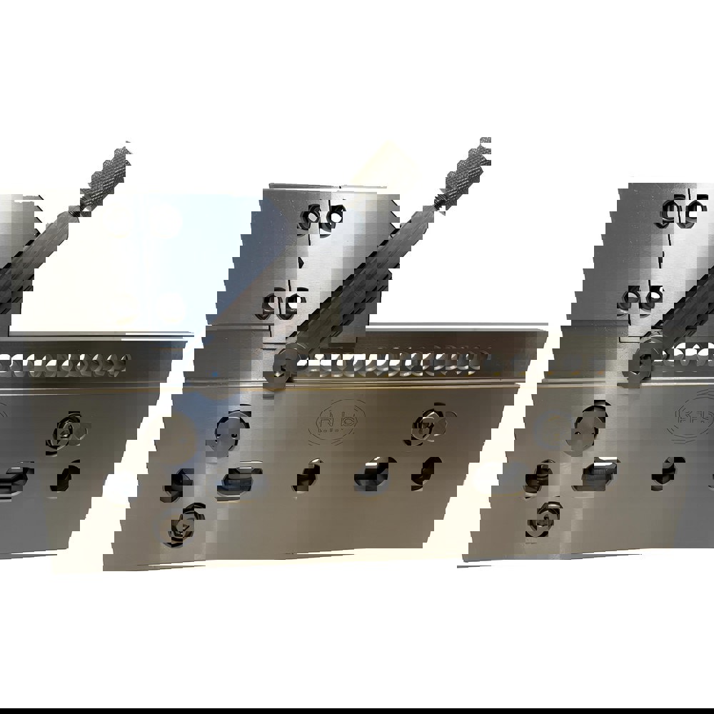 WEDM Vises; Compatible Workpiece Shape: Square; Rectangle ; Maximum Clamping Width (mm): 155.00 ; Maximum Workpiece Weight (kg): 15.00 ; Tightening Torque (Nm): 7.00 ; Material: Stainless Steel ; Series: RHS - Standard